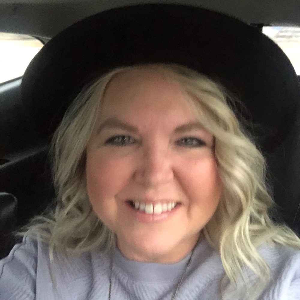 Meet your Posher, Robyn